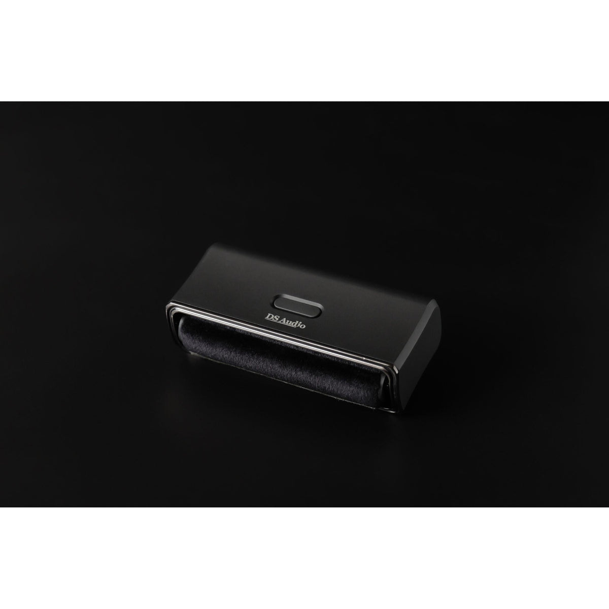 DS Audio SC-001 Sonic Cleaning Brush Review: Sonic Precision for Pristine Vinyl Playback
