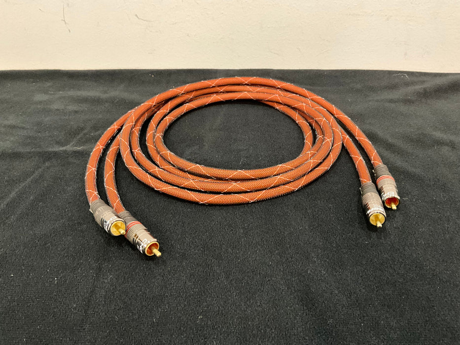 1.5 metre Chosen Audio 2 rca to rca cable pair, pre loved