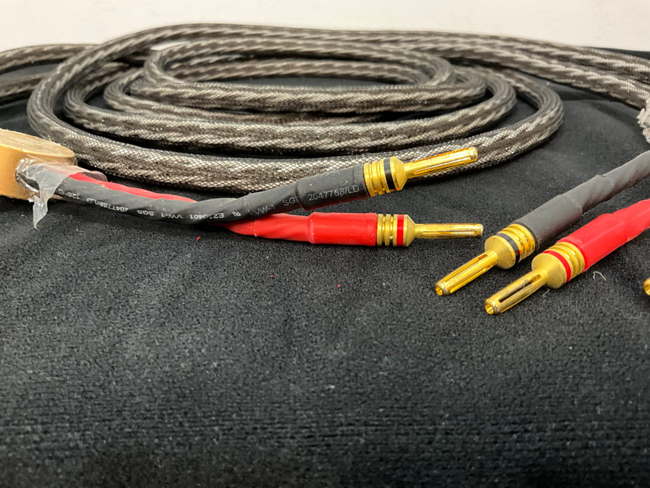 3 Metre Speaker cables with banana plugs Unknown brand, pre loved