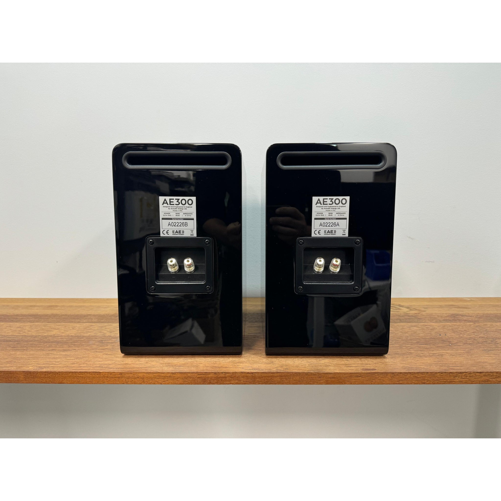 Acoustic Energy AE300 Bookshelf Speaker - Pre Loved