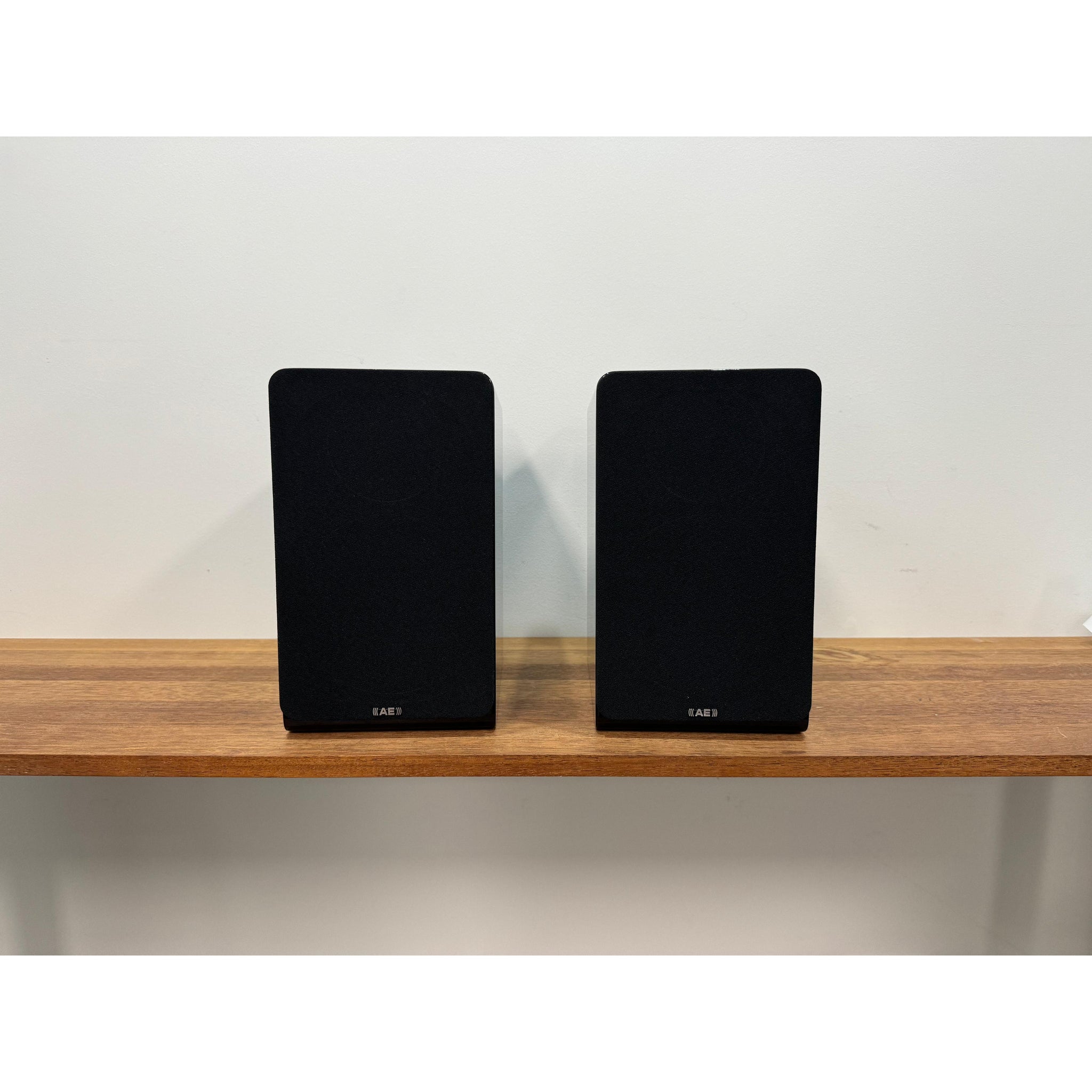 Acoustic Energy AE300 Bookshelf Speaker - Pre Loved