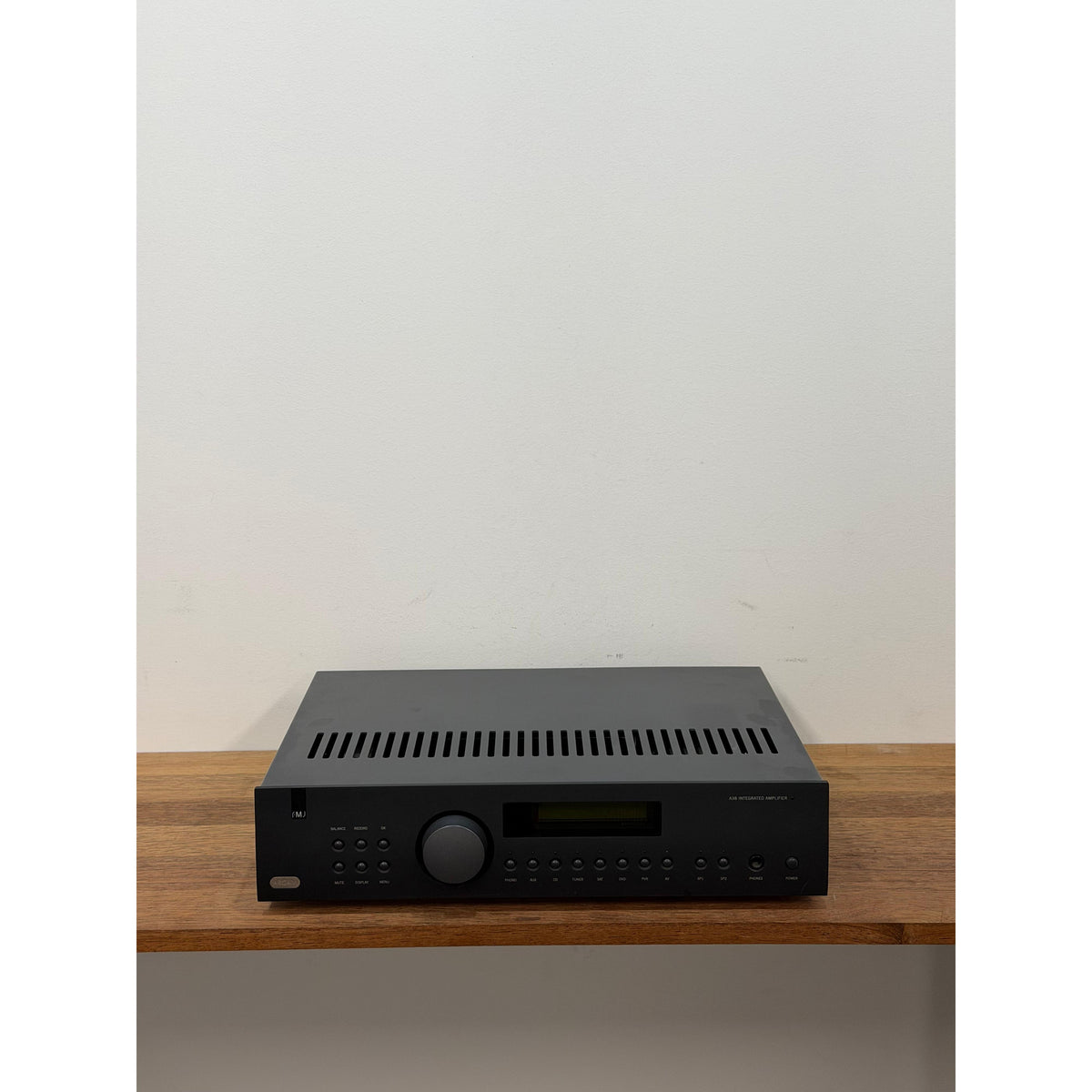 Arcam A38, Remote and Manuals included! Pre Loved