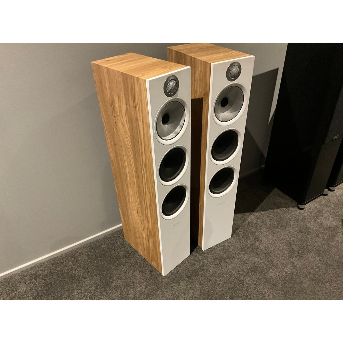 Bowers & Wilkins 603 S2 Anniversary Edition Tower Speakers - Pre Loved