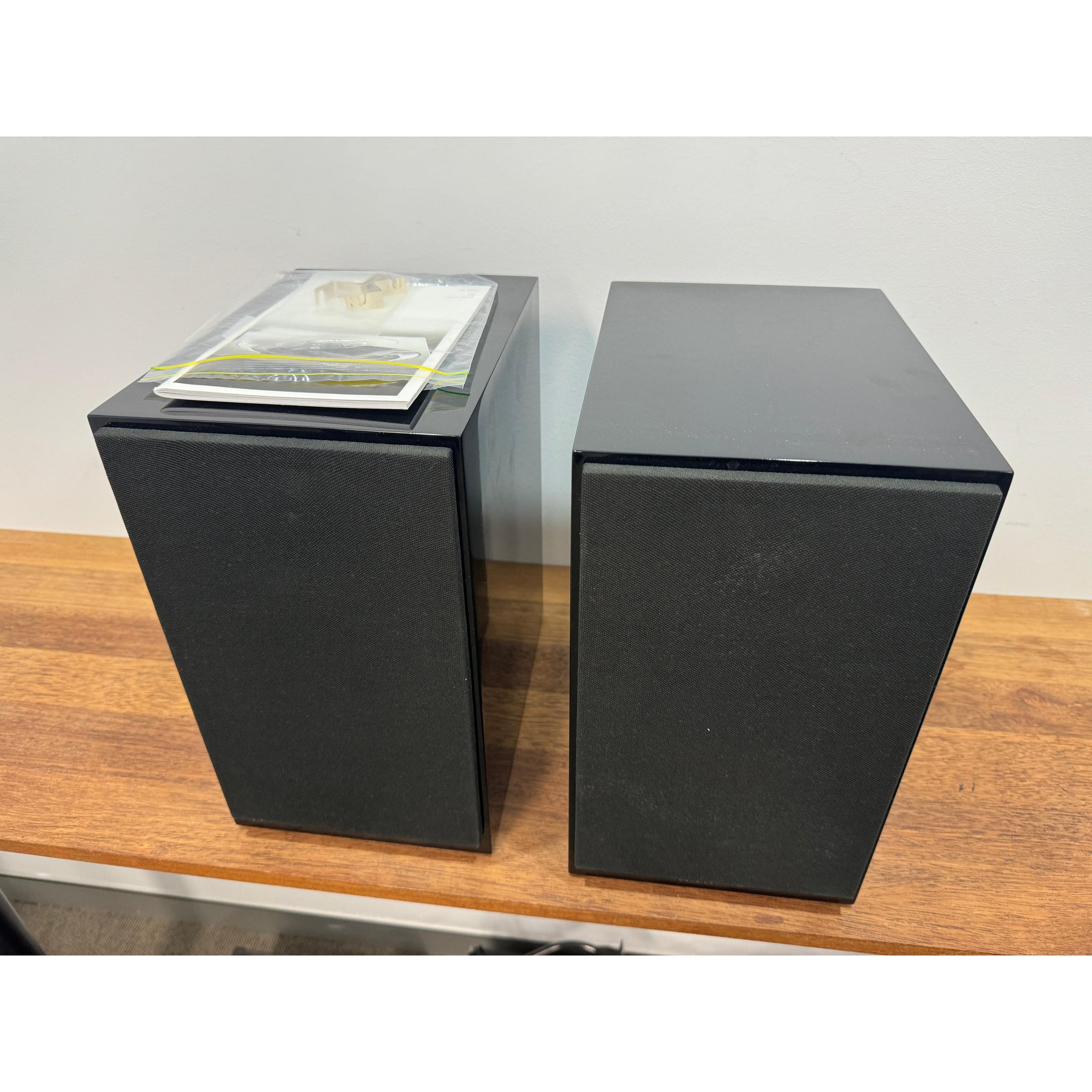 Bowers & Wilkins CM5 Bookshelf Speakers - Pre Loved