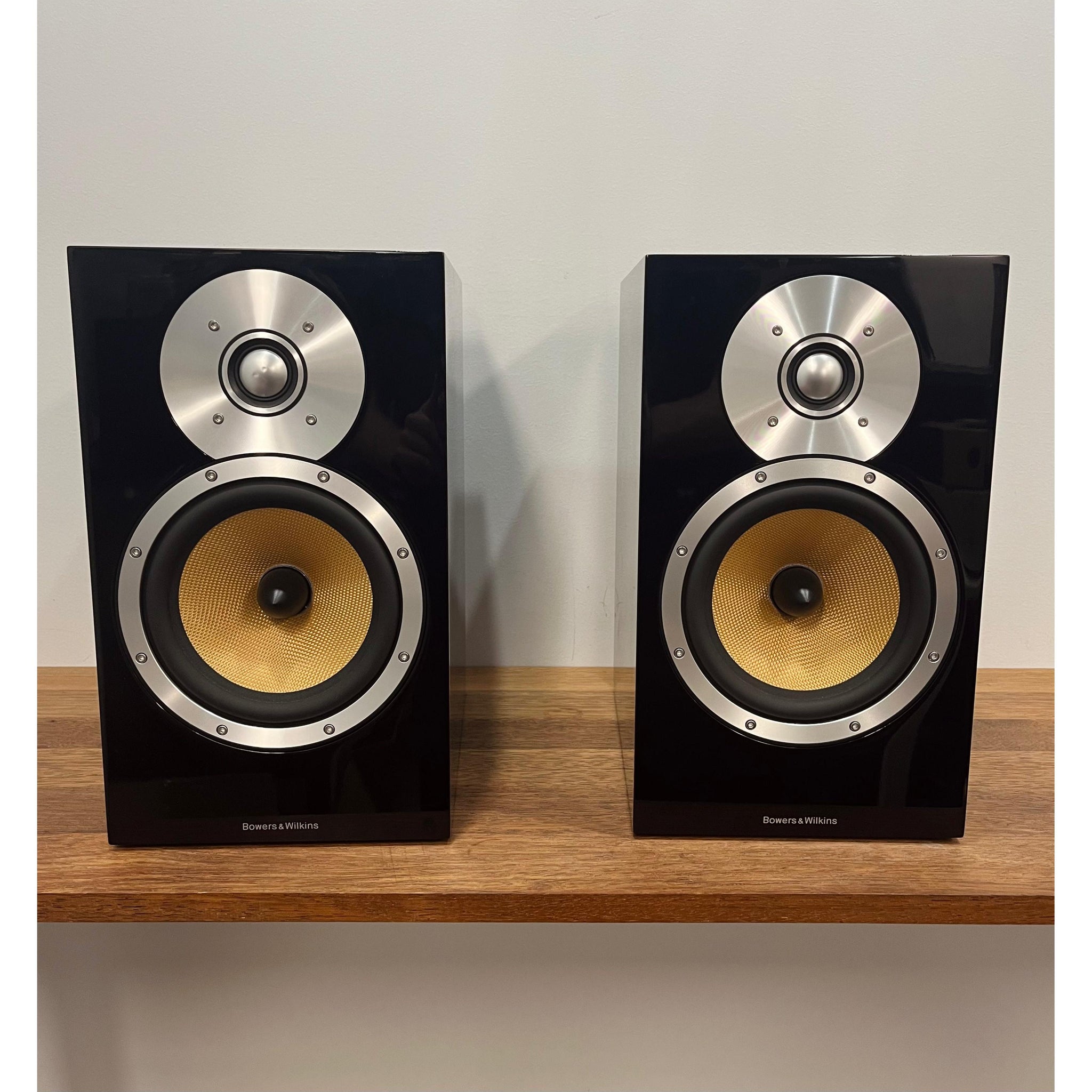 Bowers & Wilkins CM5 Bookshelf Speakers - Pre Loved