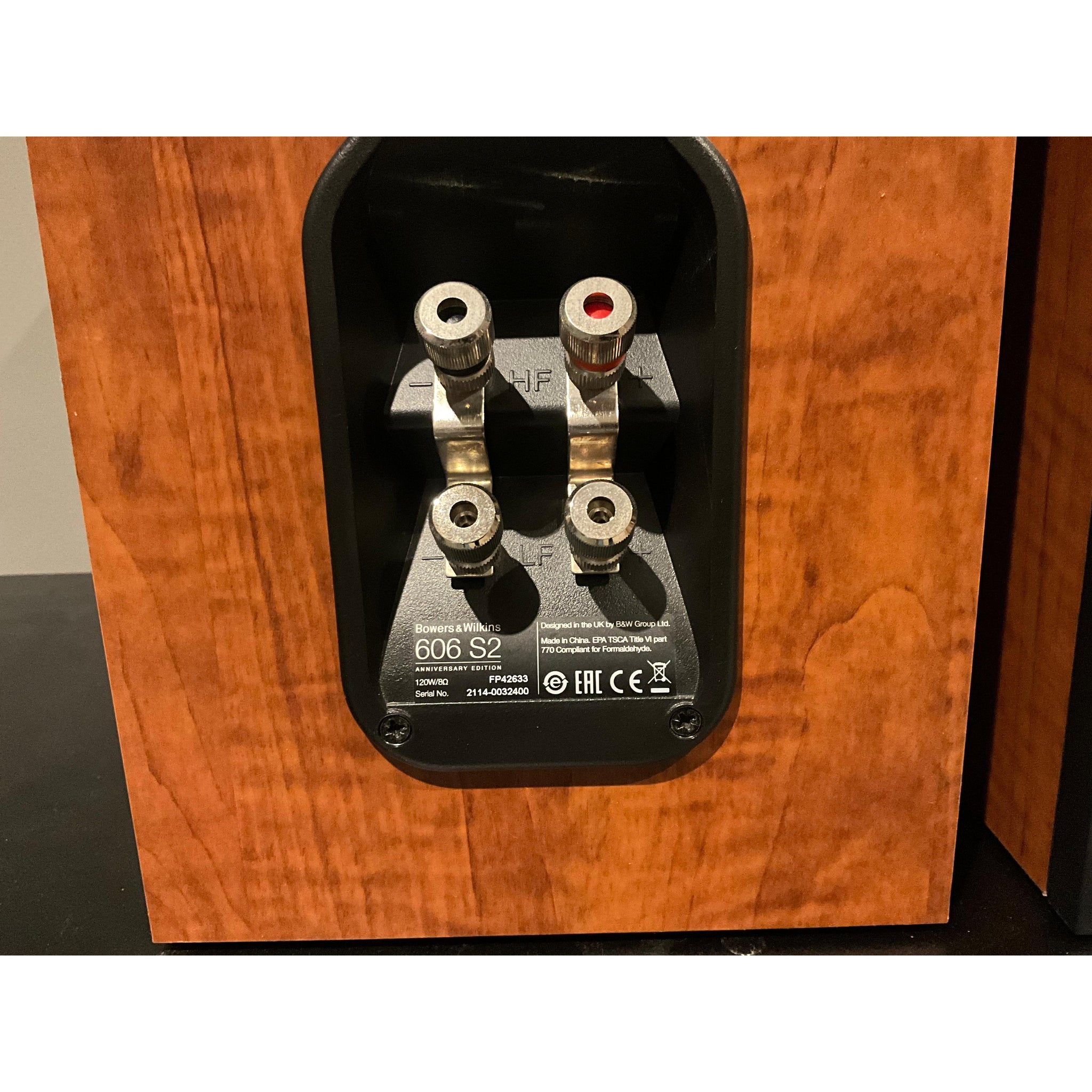 Bowers and Wilkins 606 S2 Anniverary Edition bookshelf speakers in cherry finish, Pre loved