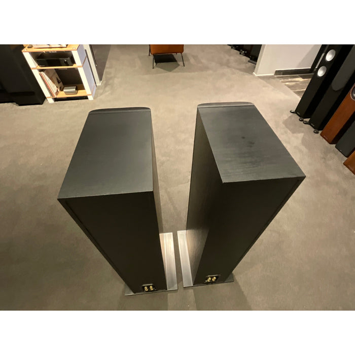 Bowers and Wilkins 683 series 1, tower speakers black ash, Pre Loved