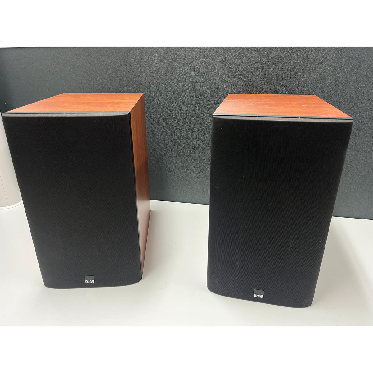 Bowers and Wilkins 685, Pre Loved