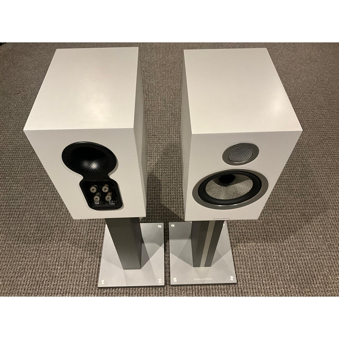 Bowers and Wilkins 706 s2 bookshelf speakers and stands white, pre loved