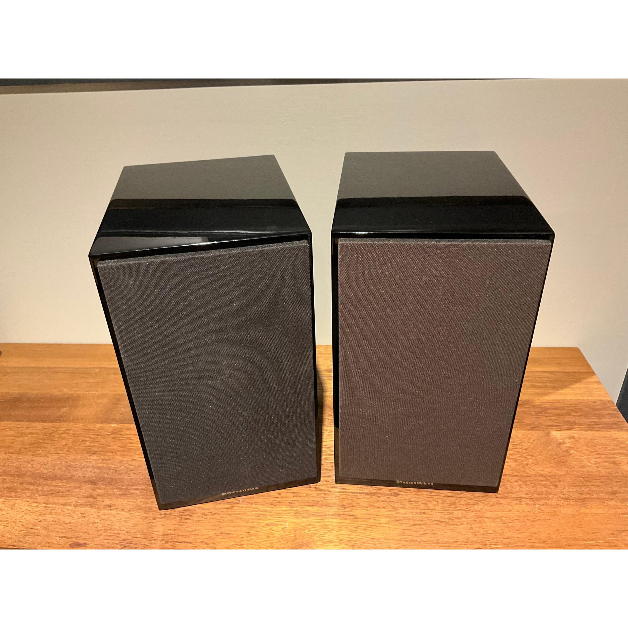 Bowers and Wilkins CM5 bookshelf speakers, Black, Pre Loved