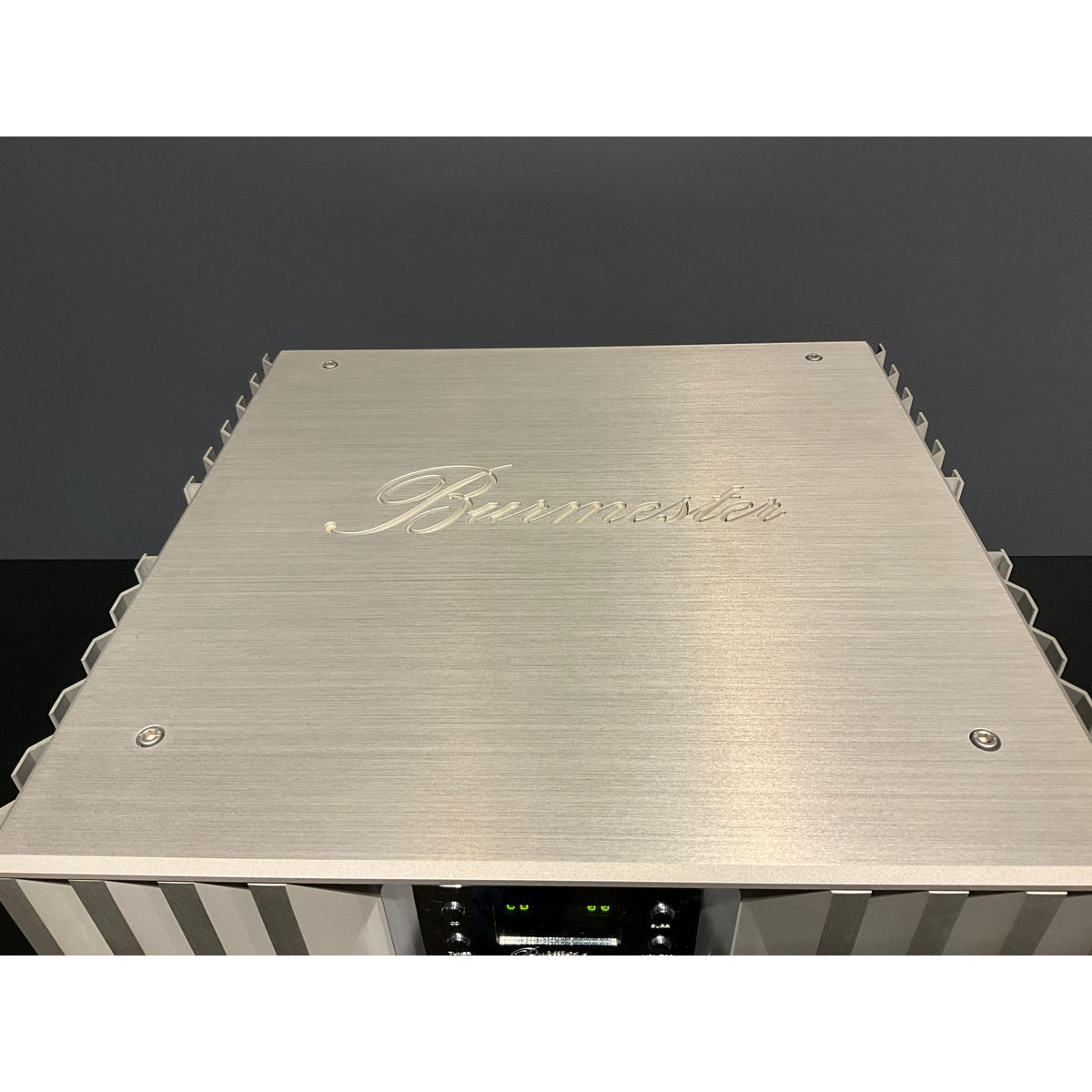 Burmester 032 Intergrated Amplifier - Pre Loved