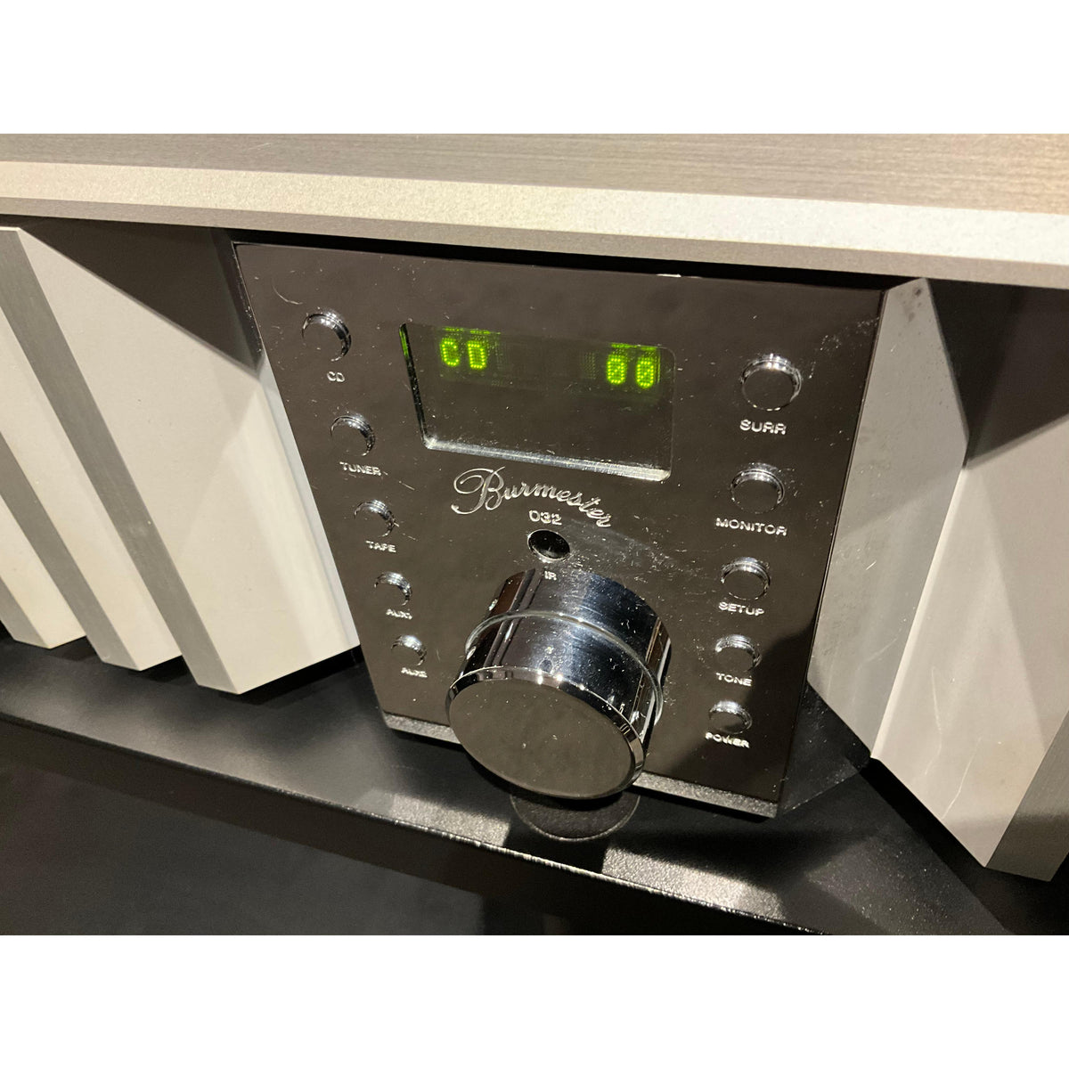 Burmester 032 Intergrated Amplifier - Pre Loved