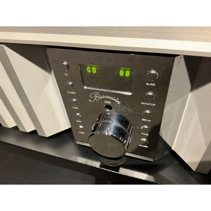 Burmester 032 Intergrated Amplifier - Pre Loved
