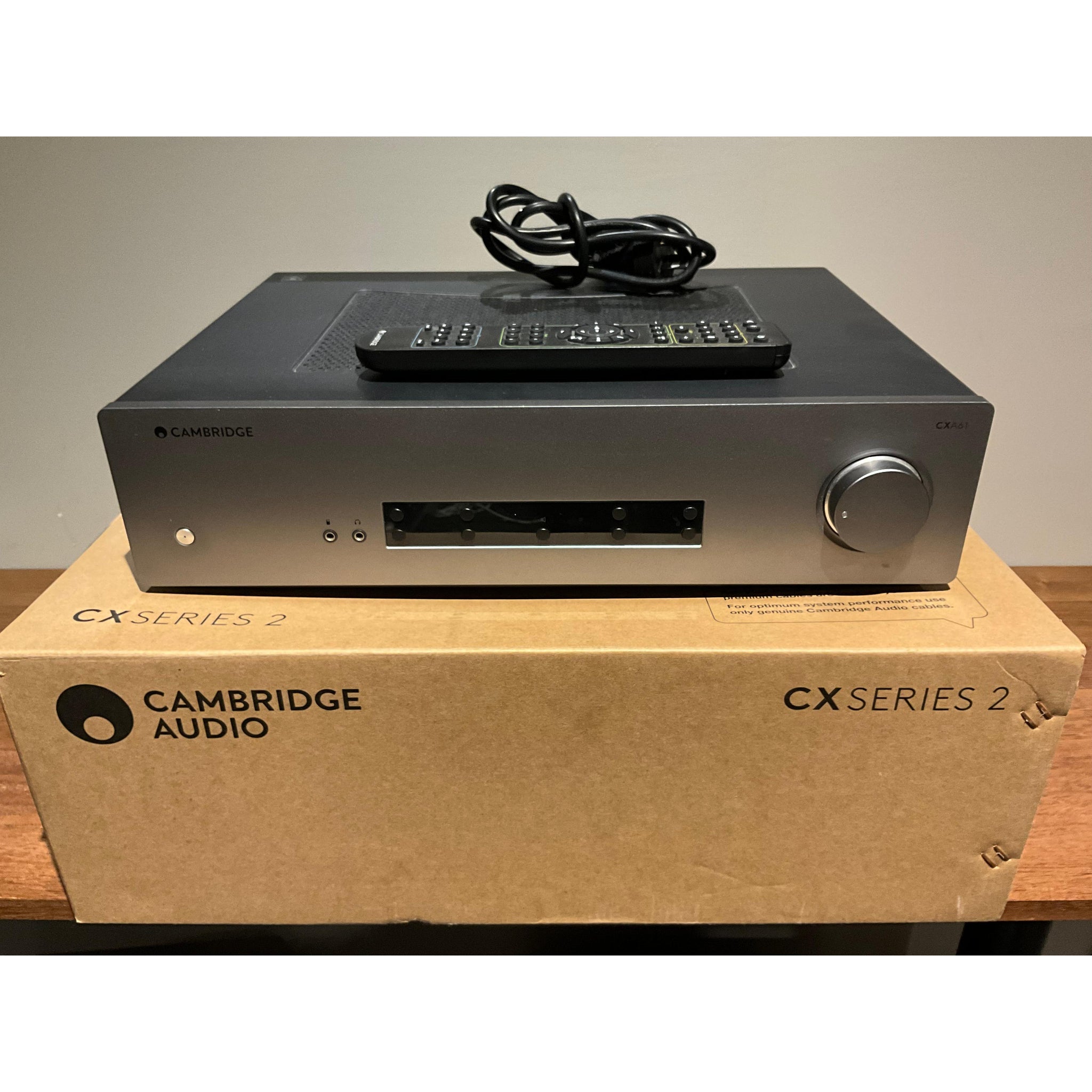Cambridge Audio CXA 61 series 2, Integrated Amplifier, Pre loved