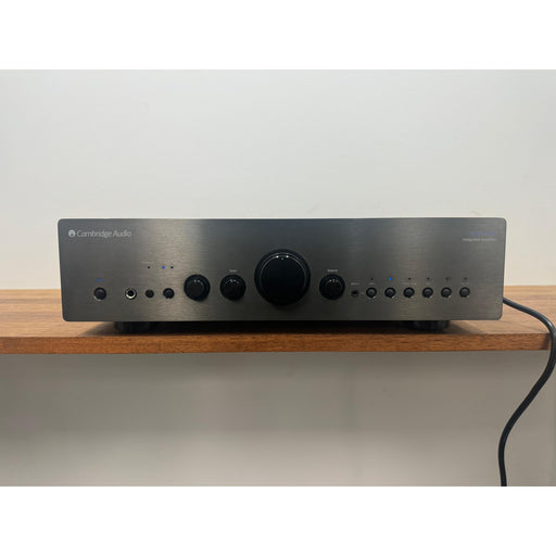 Cambridge Audio azur 650A Stereo Integrated Amplifier - Pre Loved Cambridge Audio azur 650A Stereo Integrated Amplifier - Pre Loved