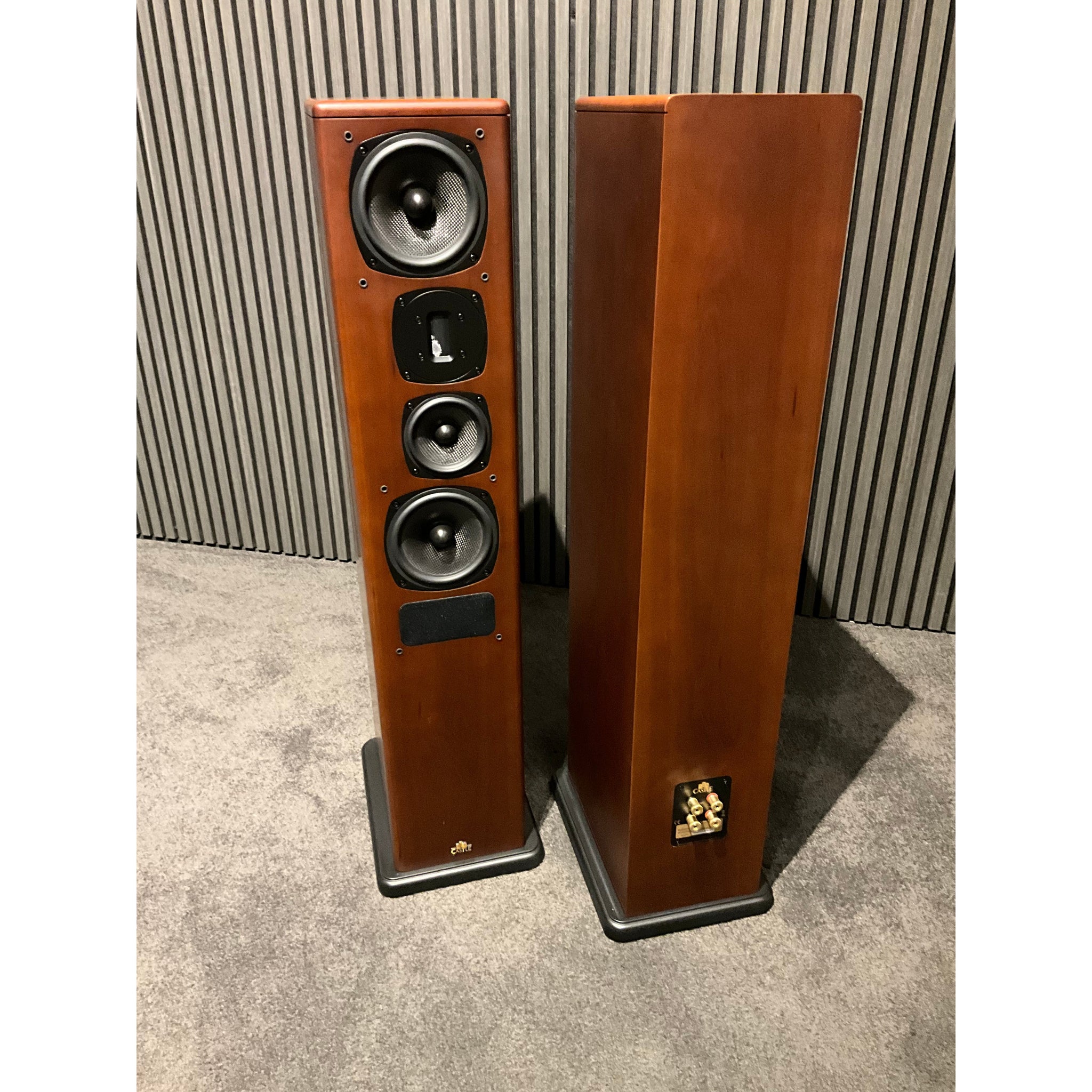 Castle Avon 5 tower speakers in cherry finish, Pre Loved pair