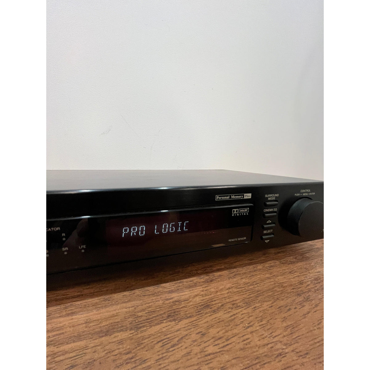 Denon AVD2000 DIGITAL SURROUND DECODER - Pre Loved