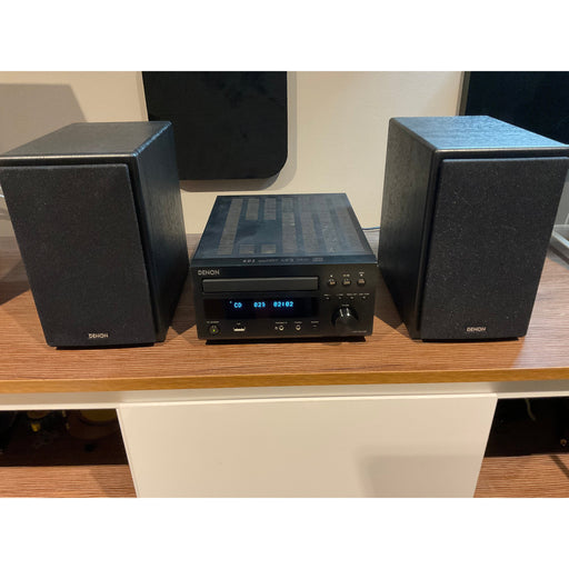Denon Stereo Receiver with CD Player Mini System Pre Loved as traded