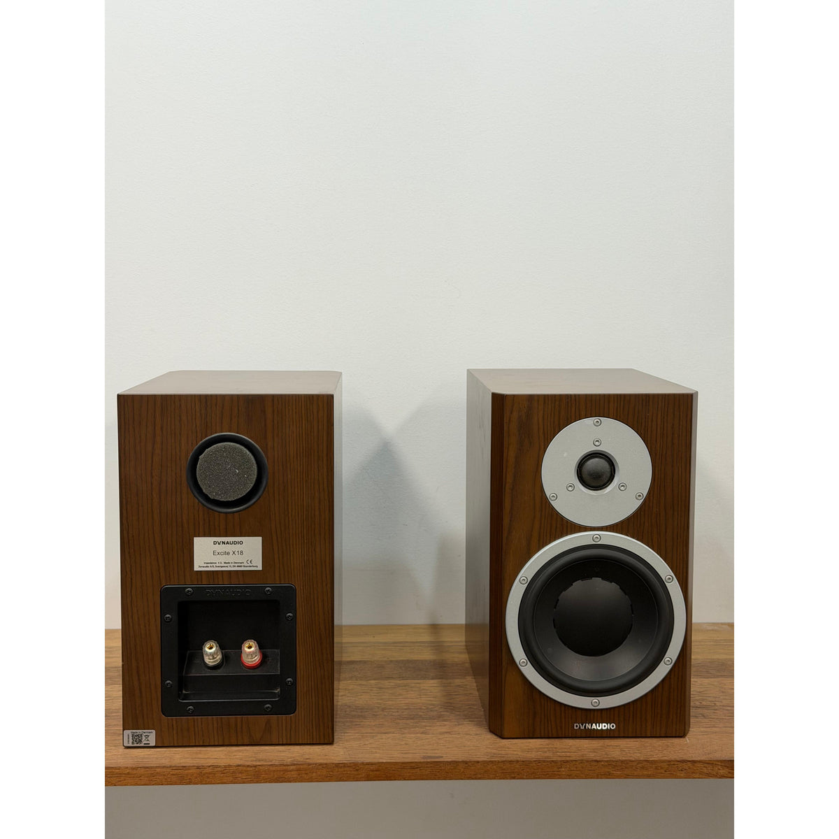 Dynaudio Excite X18 Walnut - Pre Loved