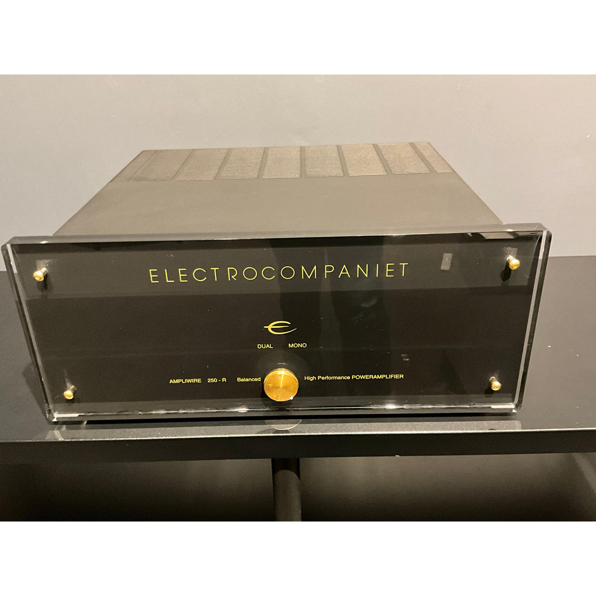 Electrocompaniet AW250R Power Amplifier - Pre Loved — The Audio Tailor