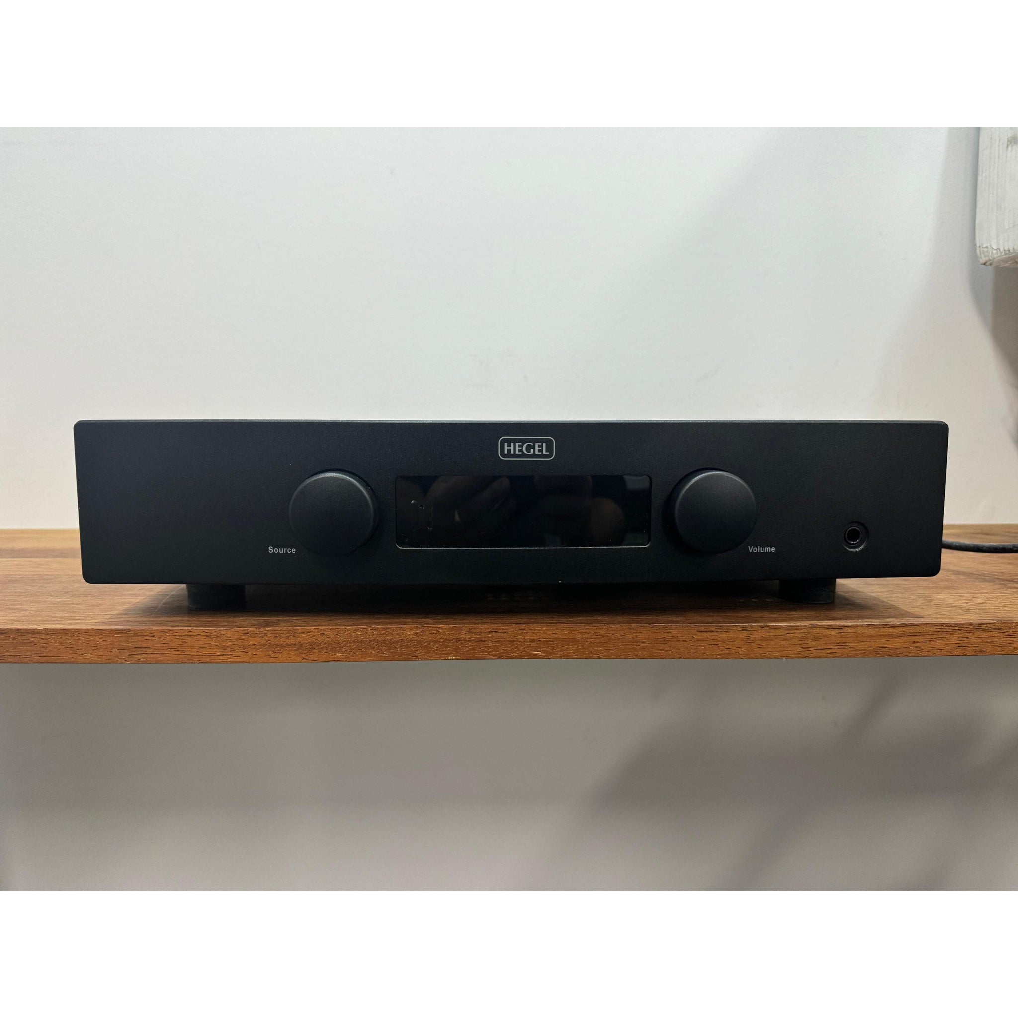 Hegel H120 Intergrated Streaming Amplifier - Pre Loved