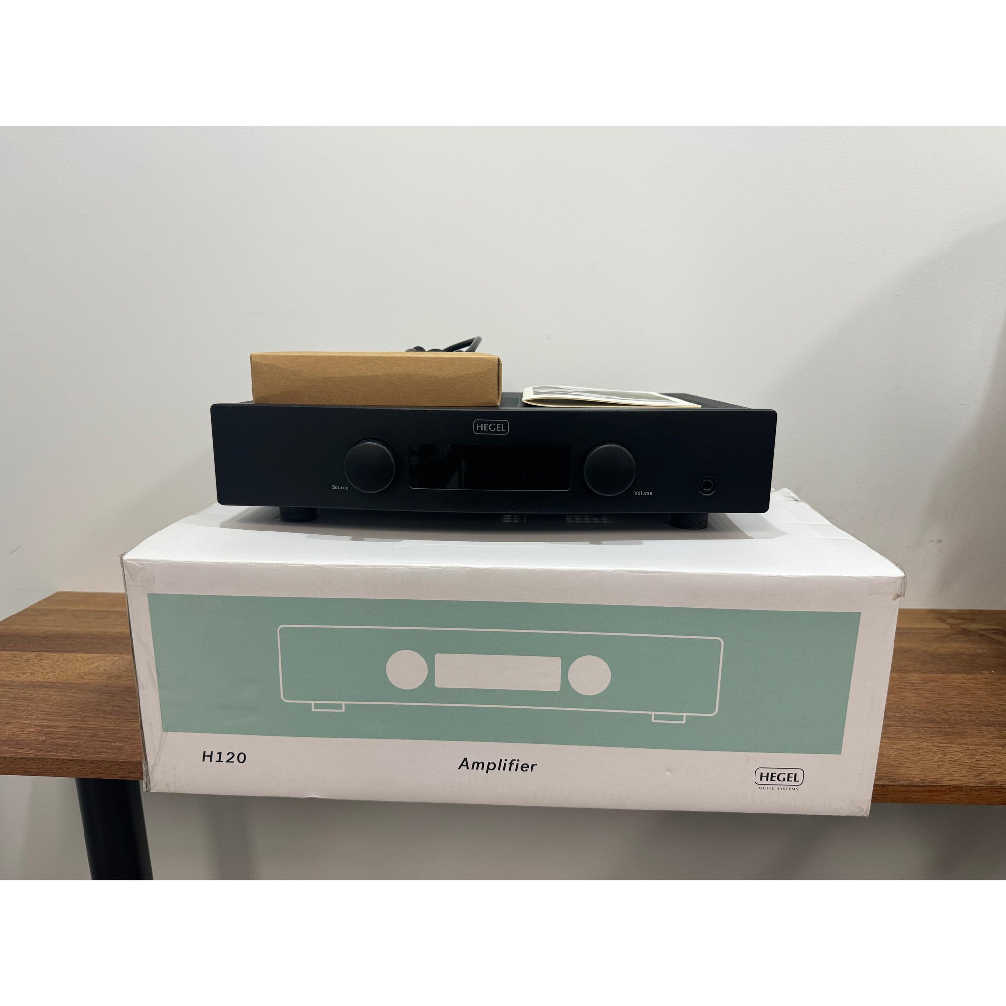Hegel H120 Intergrated Streaming Amplifier - Pre Loved