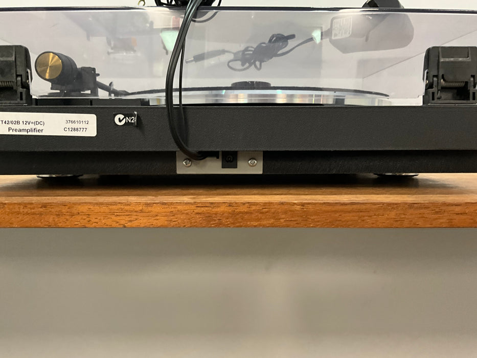 Marantz TT42 P Automatic Turntable with in built phono pre amp, pre loved