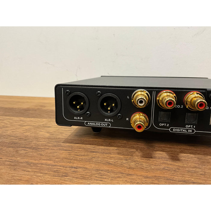 Denafrips Ares 2 R2R ladder DAC, digital to analogue converter black as new, pre loved
