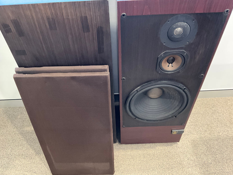 JBL L100 t3 legendary floorstanding speakers, wood , pre loved