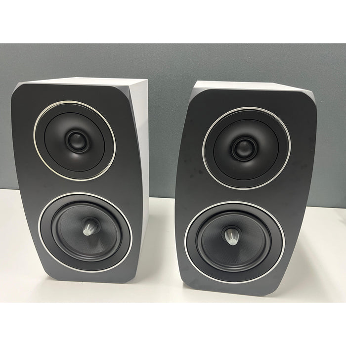 Jamo C93 Bookshelf speakers, White, Pre loved — The Audio Tailor