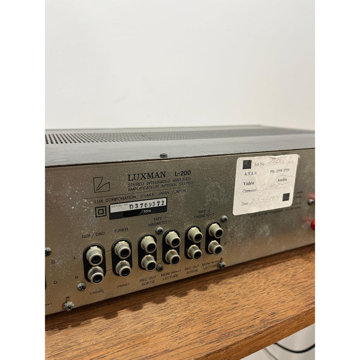 Luxman L200 stereo intergrated amplifier - Pre Loved