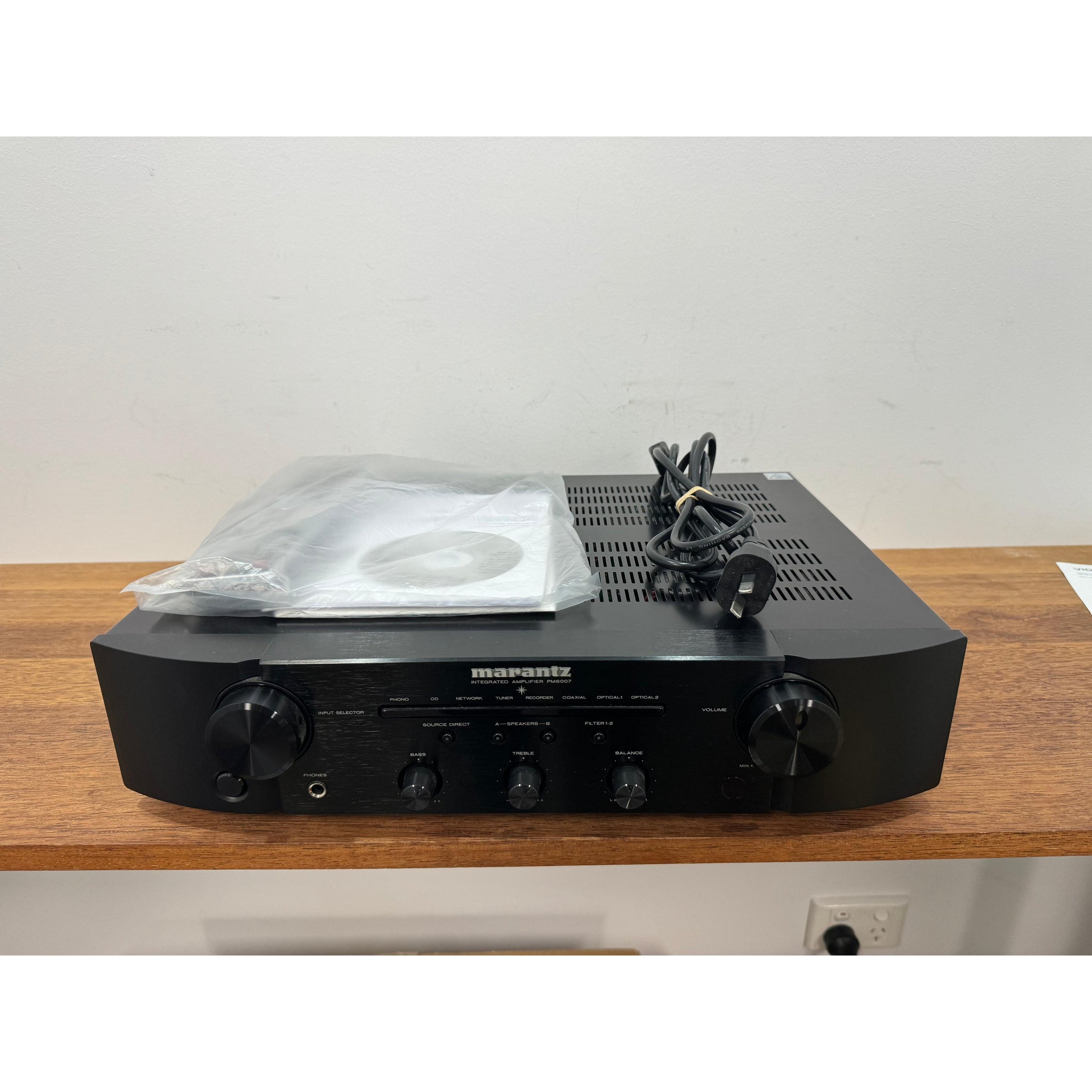 Marantz PM6007 Intergrated Amplifier - Pre Loved