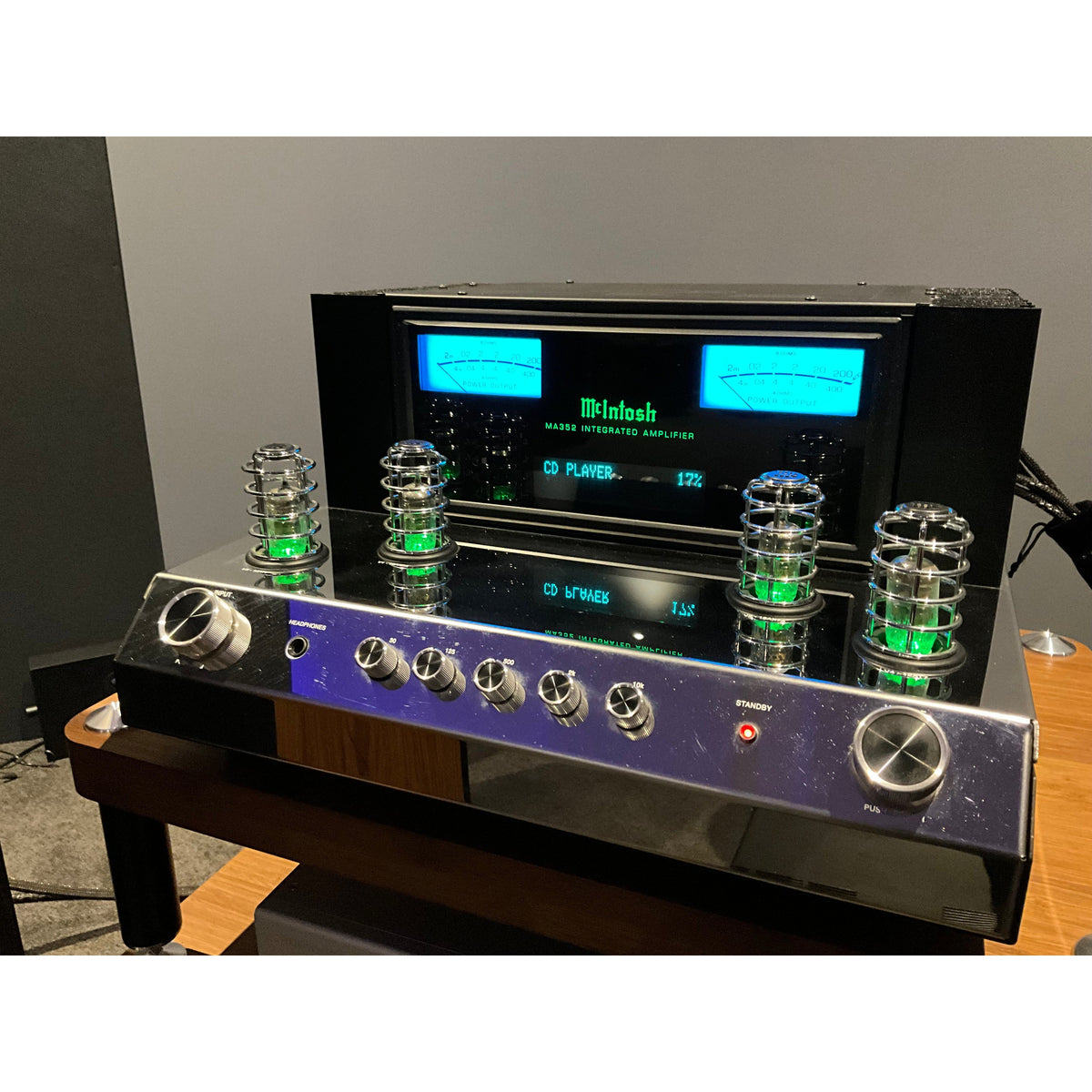 McIntosh MA352 Hybrid integrated amplifier Pre Loved