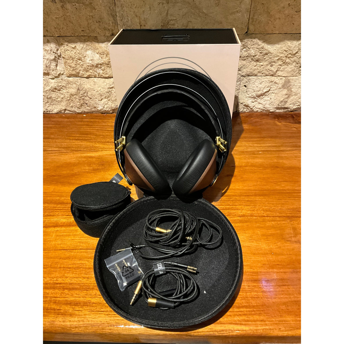 MEZE Audio 99 Classics Walnut Gold ヘッドホン MEZE Audio 99