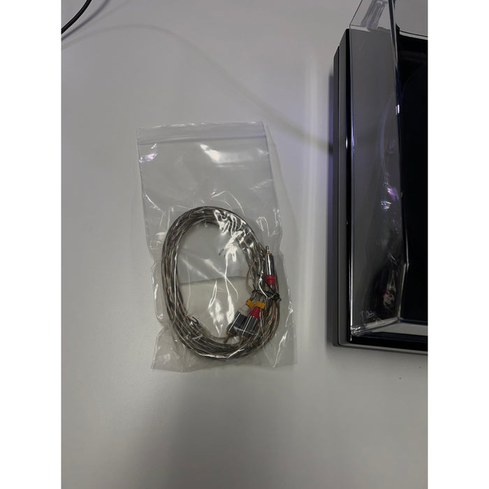 Music Hall MF5.1 record player - Pre Loved