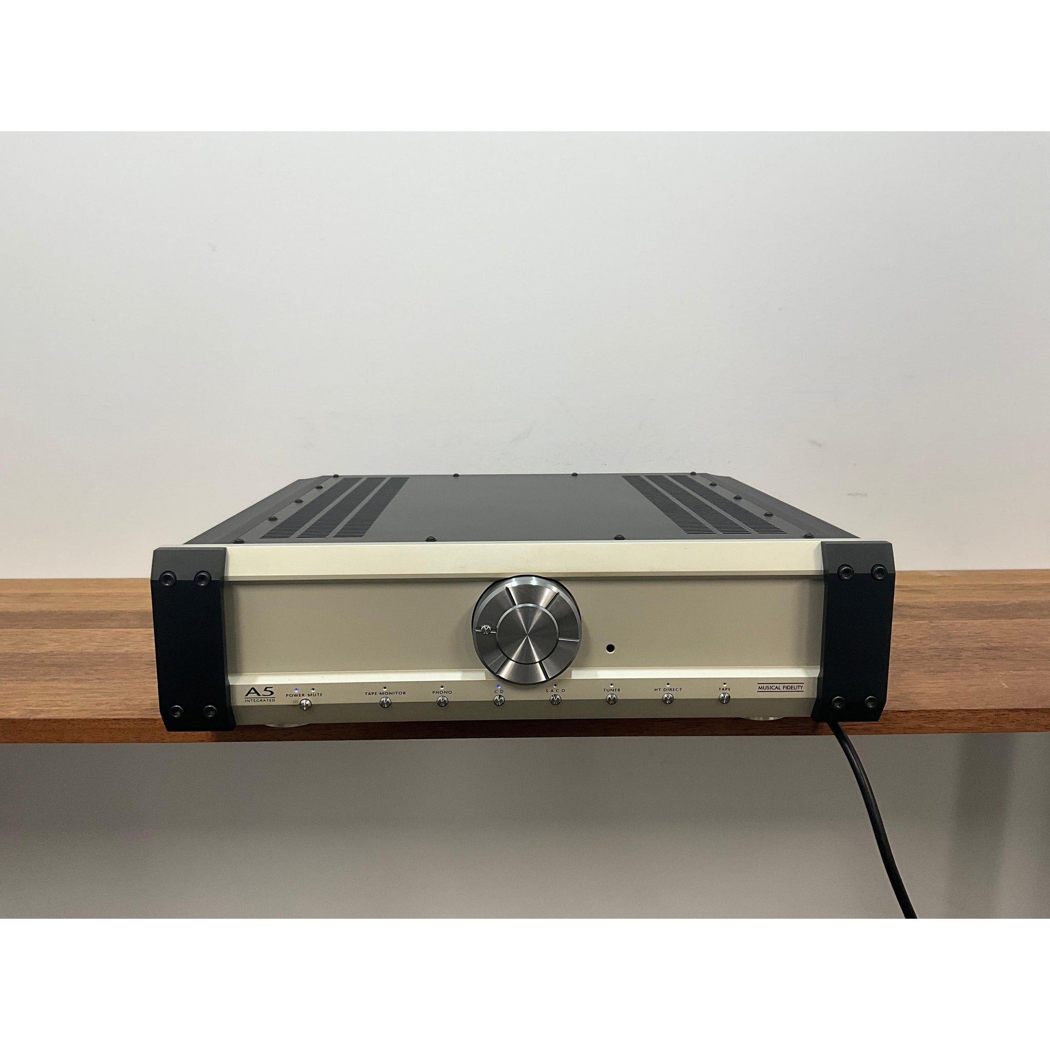 Musical Fidelity A5 Integrated amplifier, pre loved