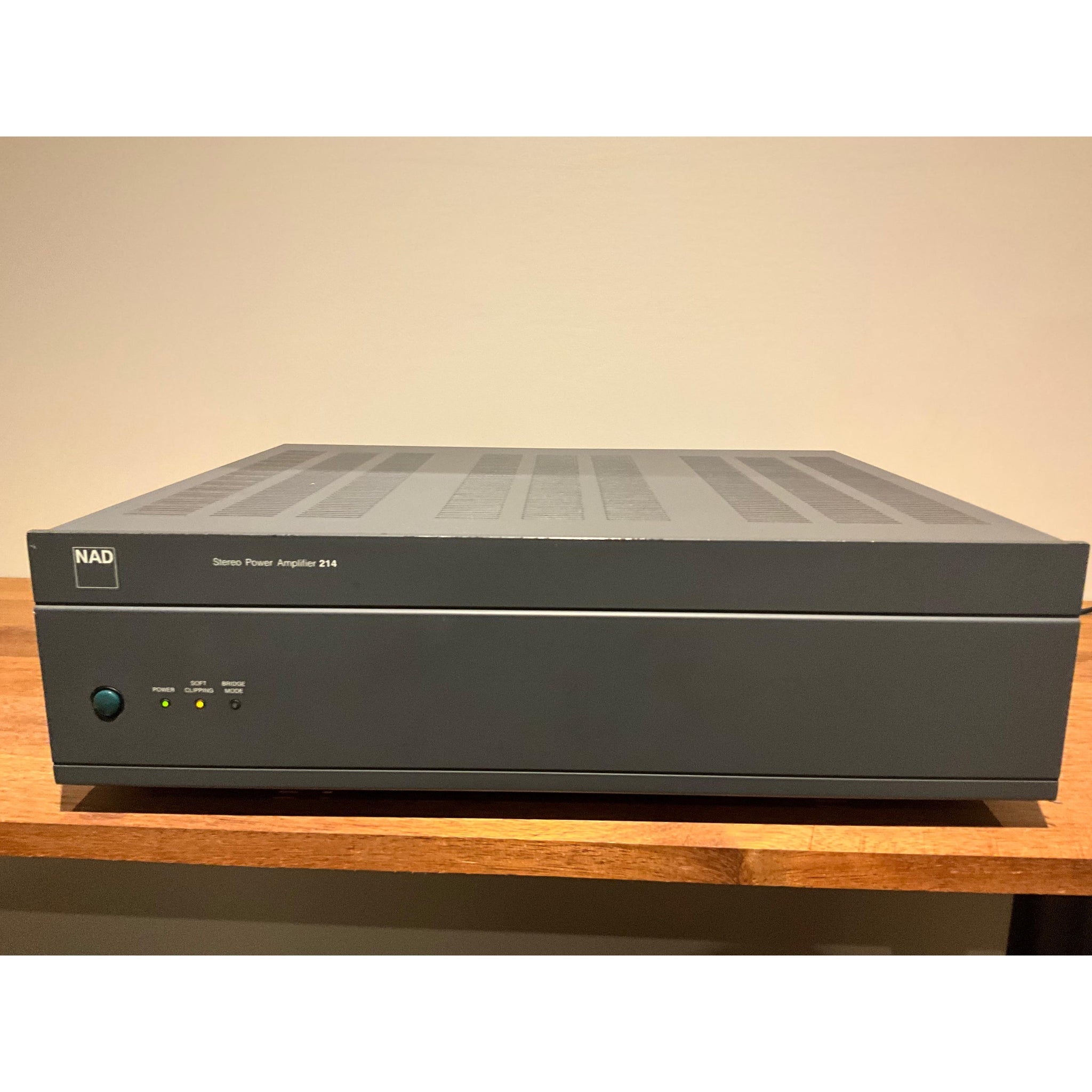 NAD 214 Stereo Power Amplifier, Pre Loved