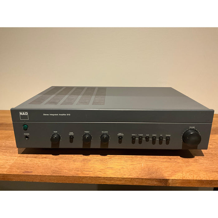 NAD 312 stereo integrated amplifier with phono stage, Pre Loved
