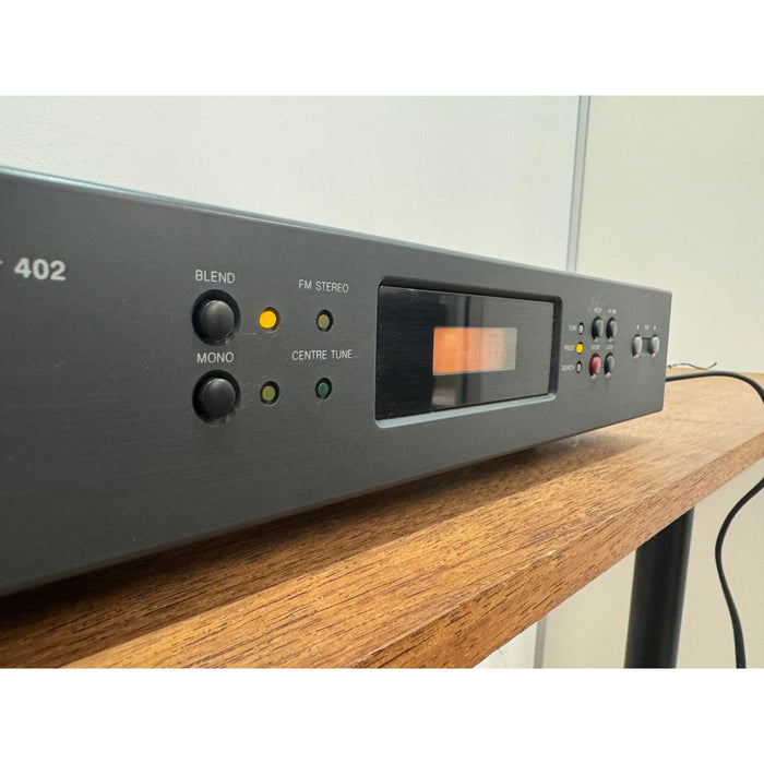 NAD 402 AM/FM Stereo Tuner - Pre Loved