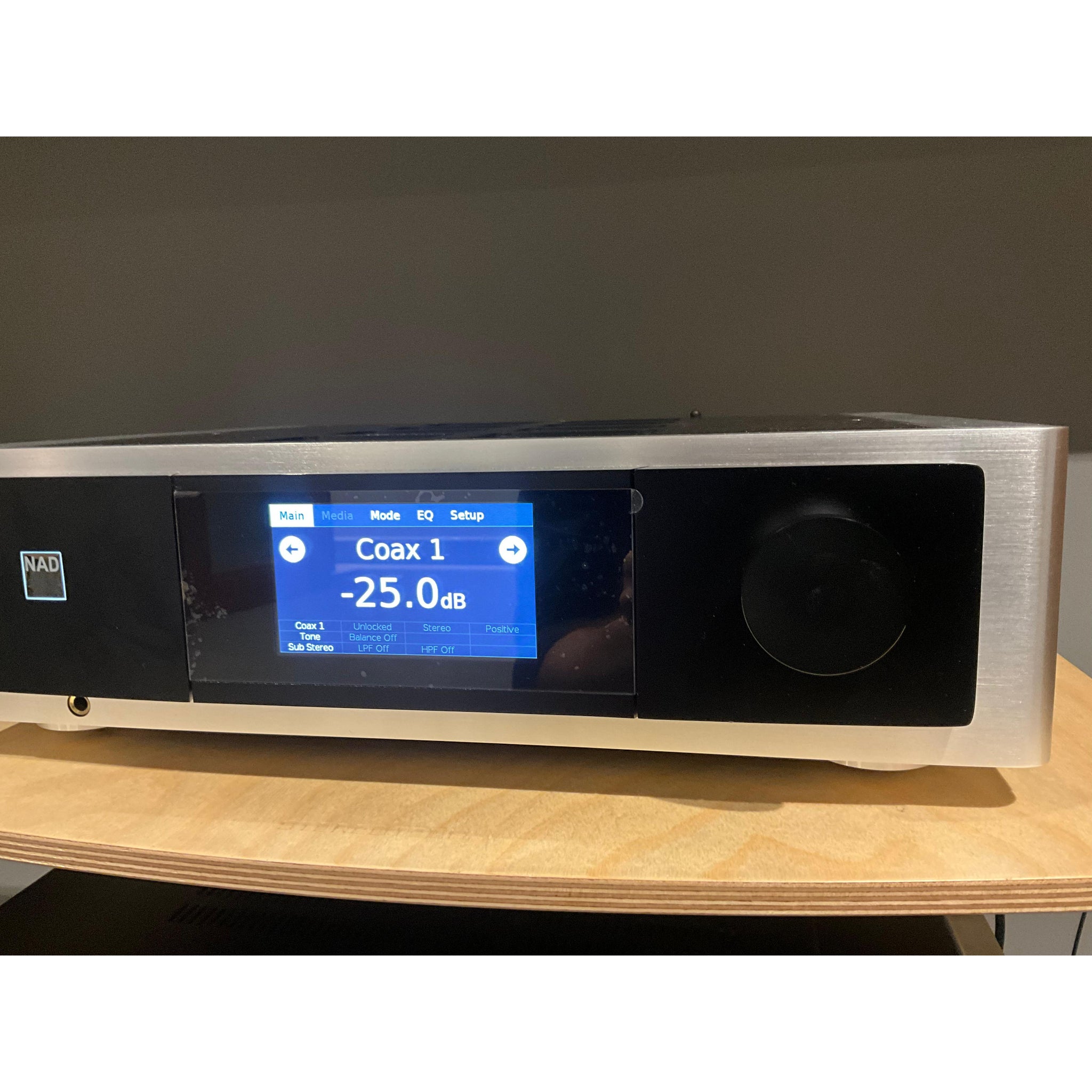 NAD M32 Master series integrated amplifier with Bluos 2 module, Pre Loved