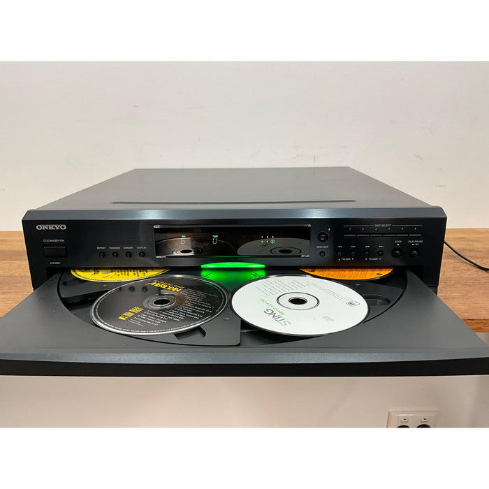 Onkyo 6 Disc CD Player DXC 390 black , pre loved great condition