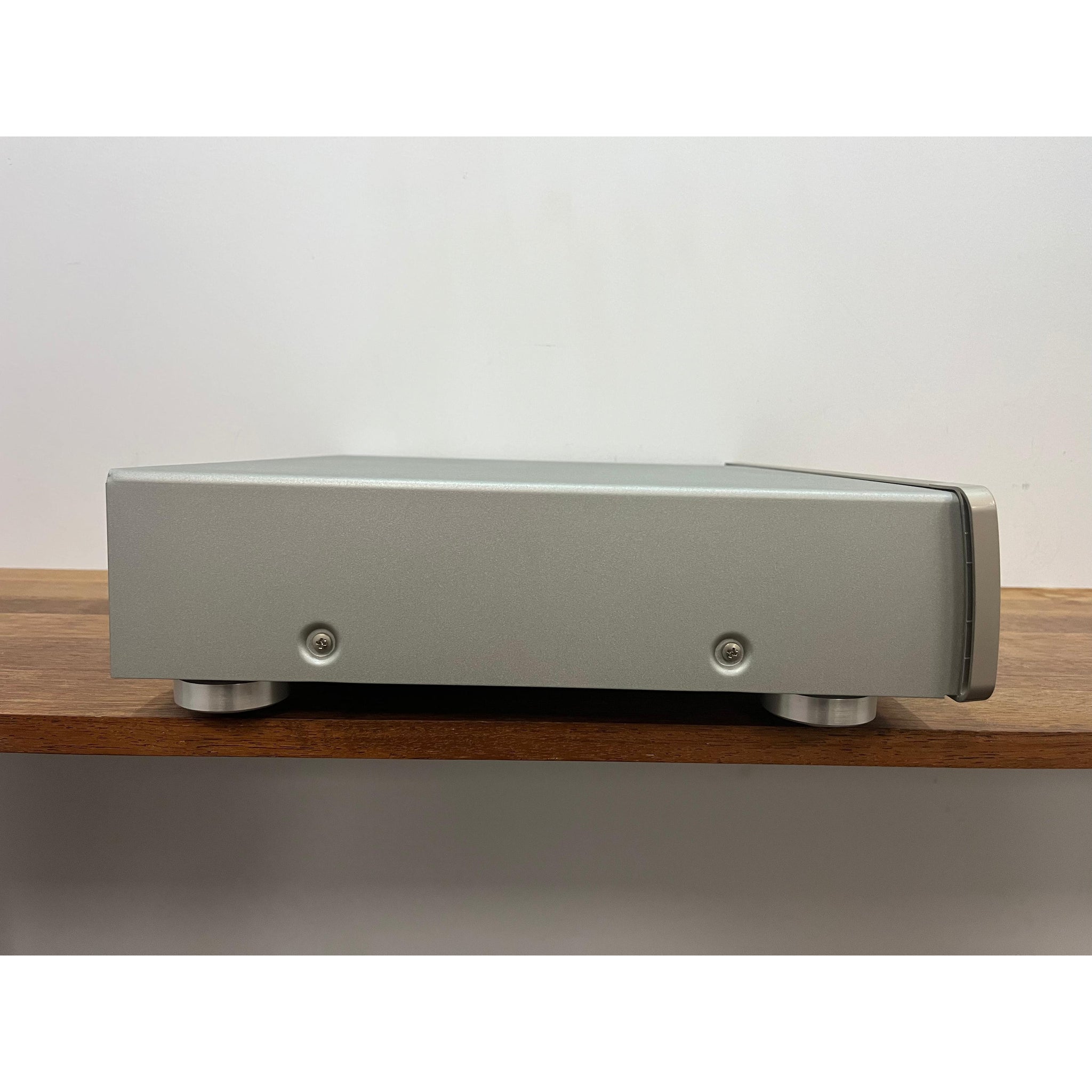 Parasound Halo P3 2-Channel Preamplifier – Silver - Pre Loved
