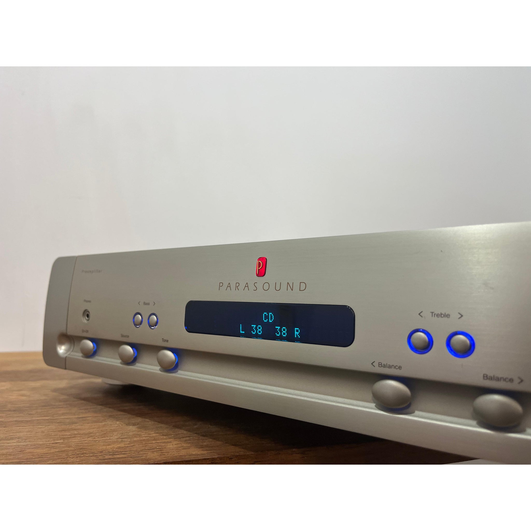 Parasound Halo P3 2-Channel Preamplifier – Silver - Pre Loved