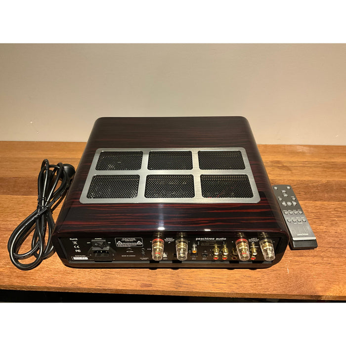 Peachtree Audio Nova 500 Integrated amplifier, red wood and silver, Pre Loved