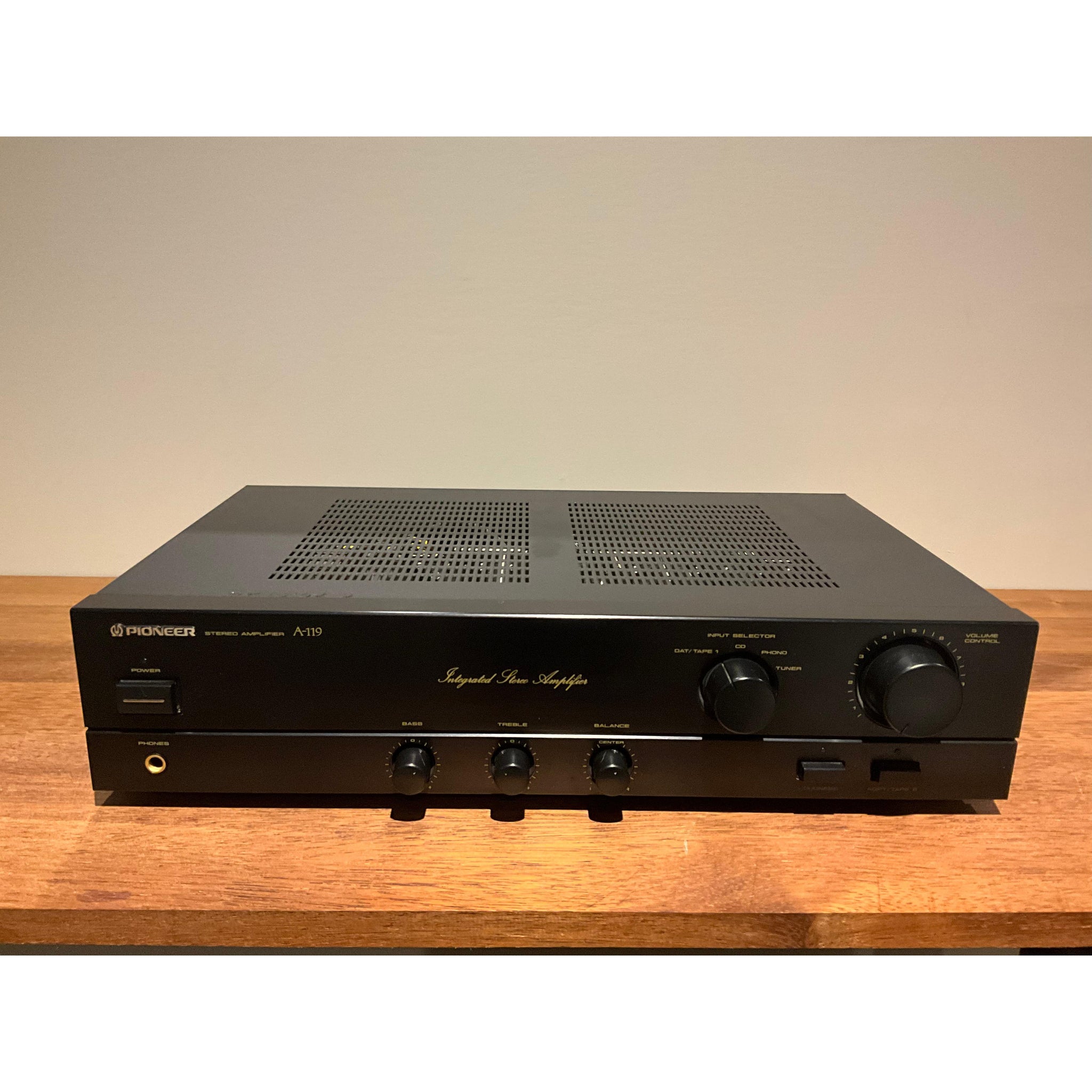 Pioneer A119 integrated stereo amplifier, black finish, Pre Loved