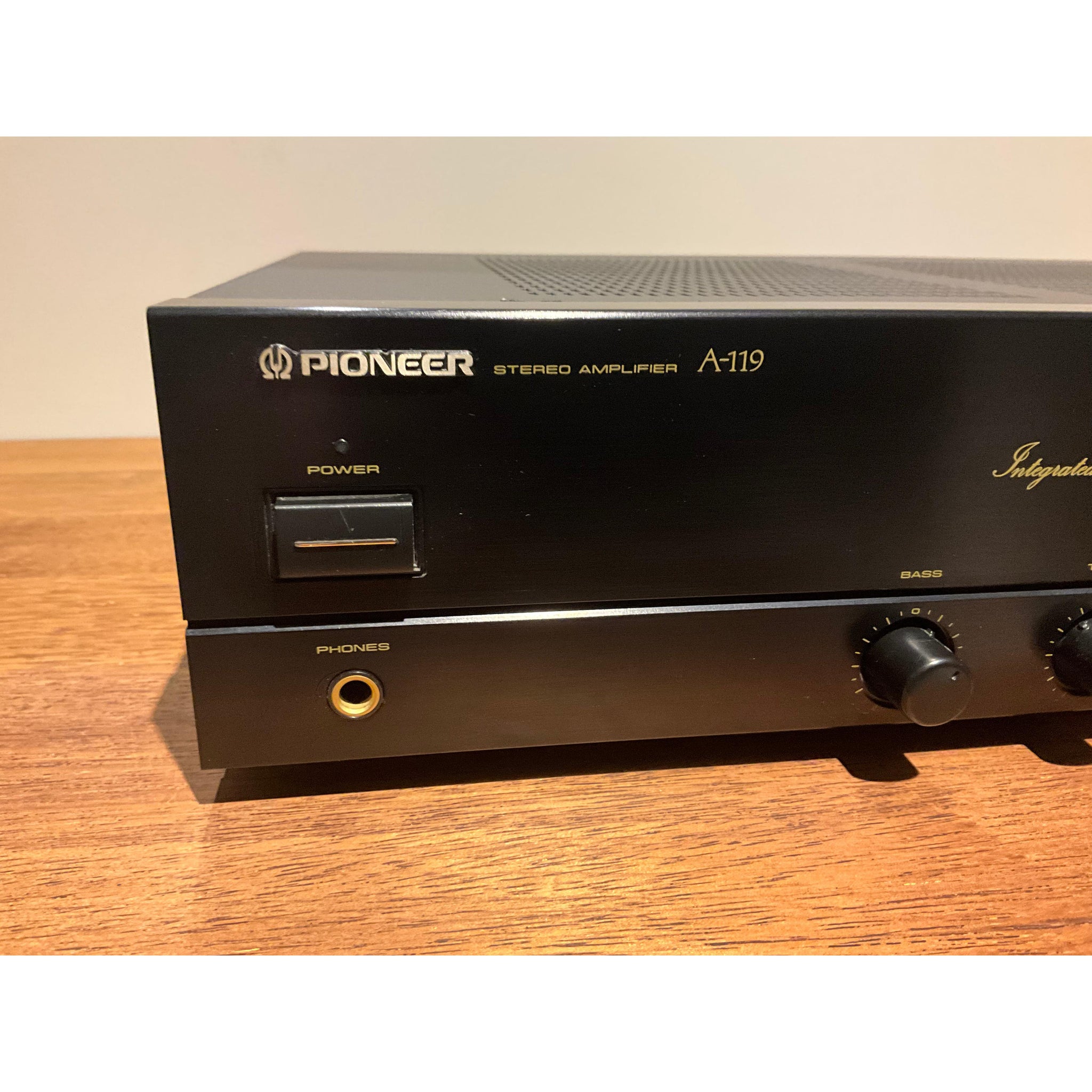Pioneer A119 integrated stereo amplifier, black finish, Pre Loved