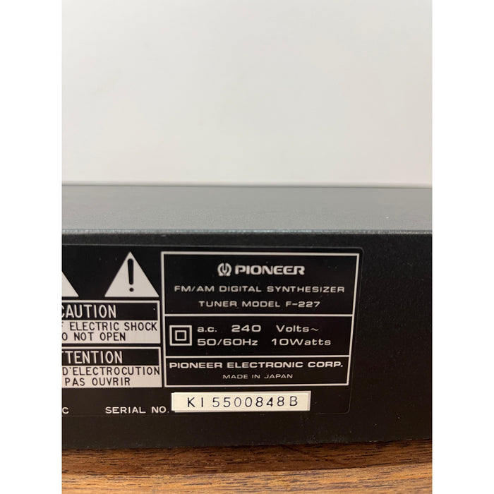 Pioneer F227 FM/AM Tuner - Pre loved