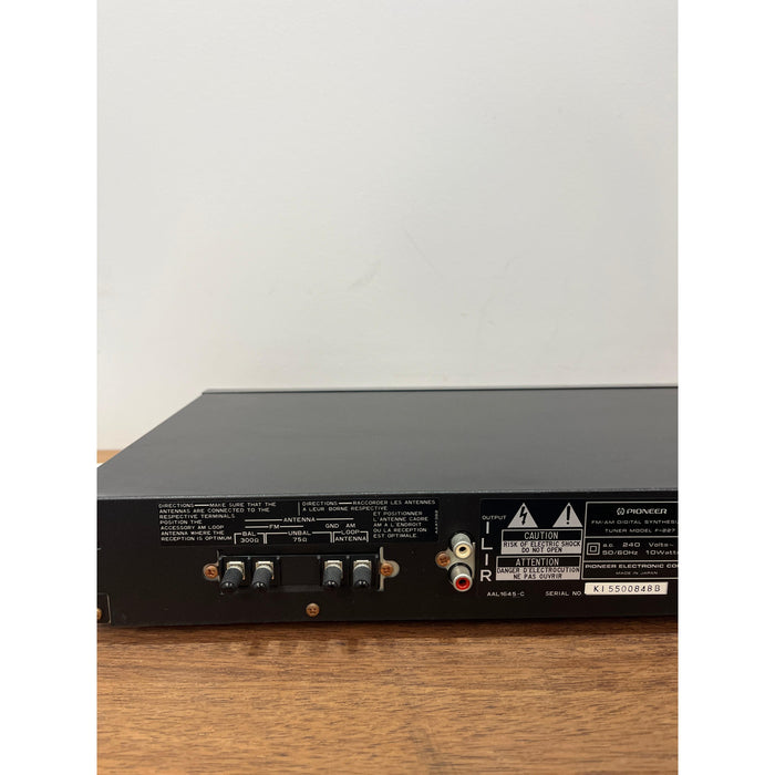 Pioneer F227 FM/AM Tuner - Pre loved
