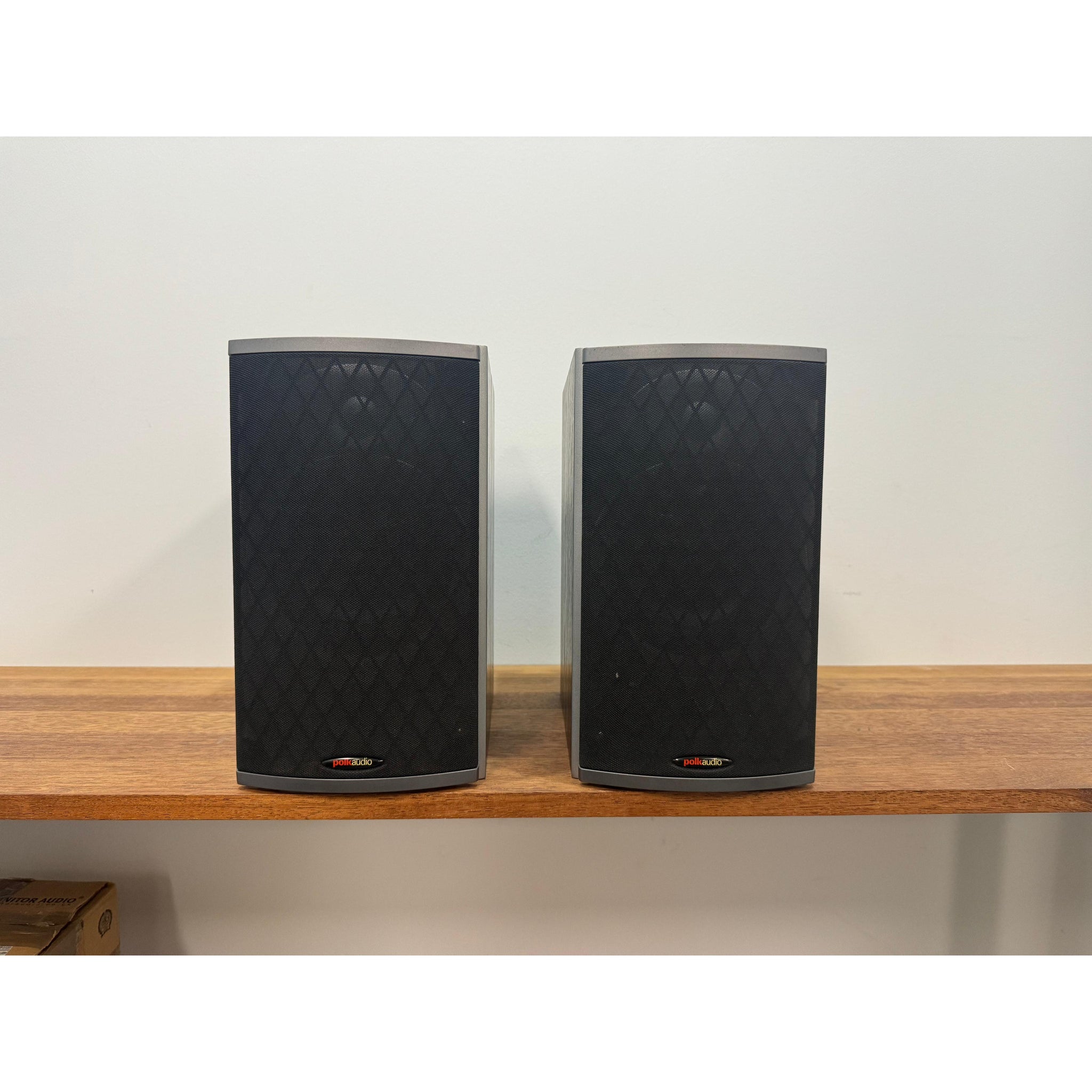 Polk Audio RTi4 Bookshelf Speakers - Pre Loved