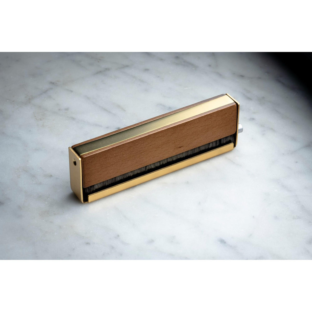 Pro-Ject - Brush-It Premium - Anti-Static Carbon Fibre Record Brush with Ground Wire